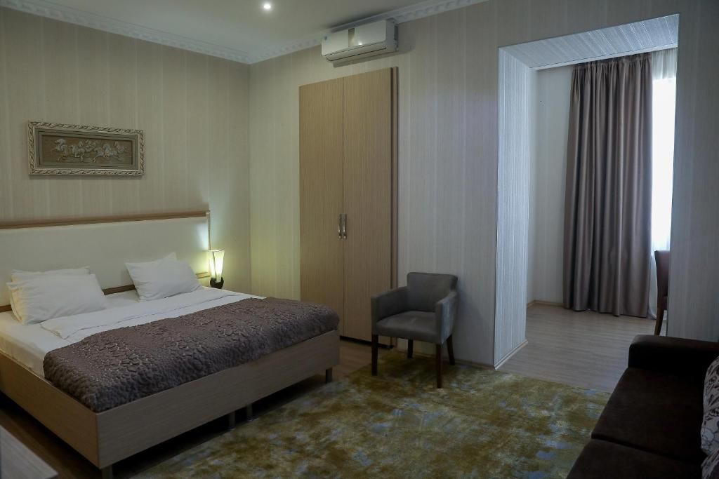 Отель Rustaveli Palace Тбилиси-56