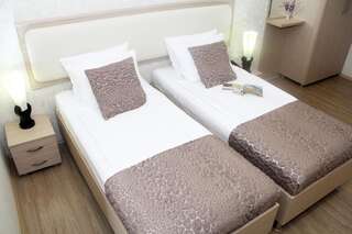 Отель Rustaveli Palace Тбилиси Стандартный двухместный номер с 1 кроватью или 2 отдельными кроватями-23