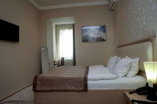 Отель Rustaveli Palace Тбилиси-80